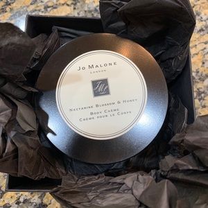 BRAND NEW Jo Malone full size body cream 5.9 OZ